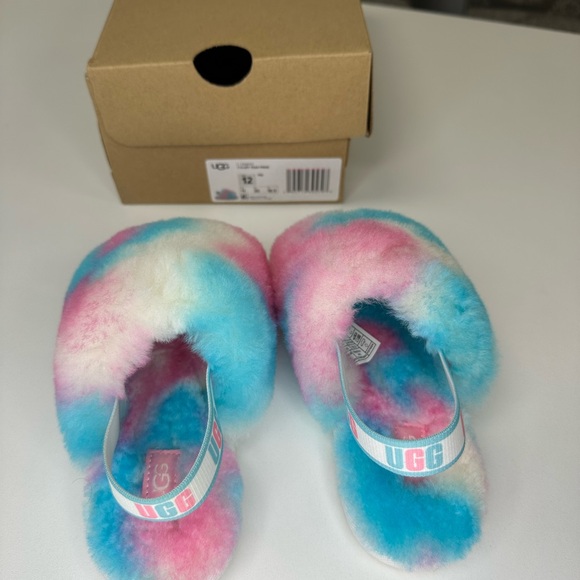 UGG Fluff Yeah Slide Slippers (Toddler) - Picture 7 of 11